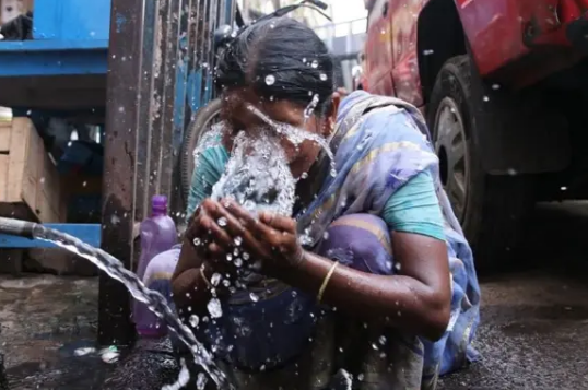 الهند: موجة حر تقتل العشرات وتخلف 25 ألف ضربة شمس